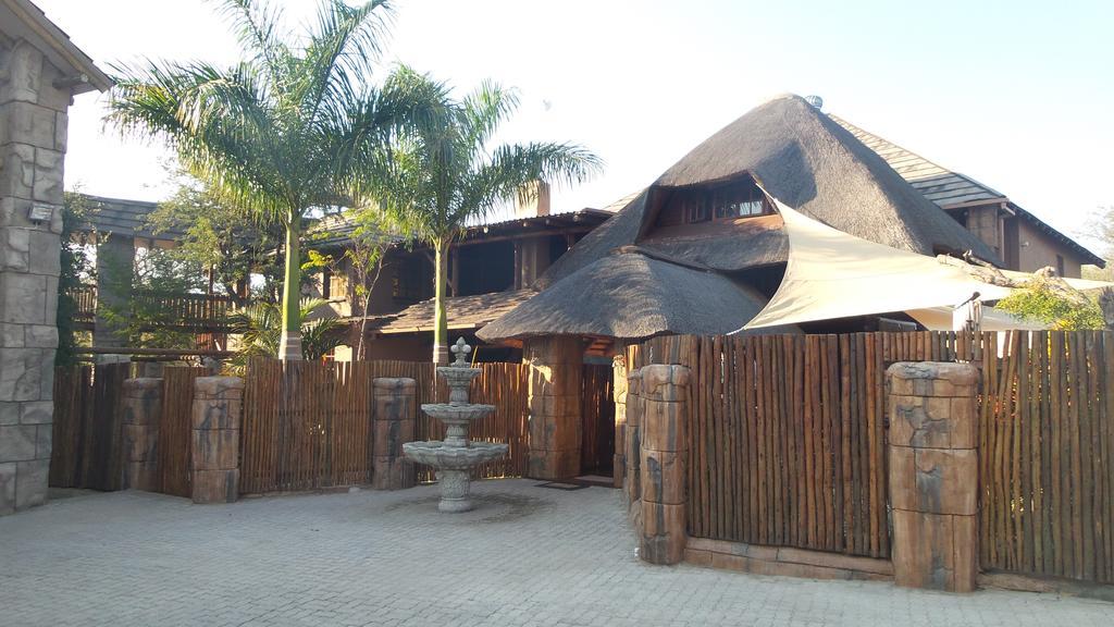 Beyond The Boma Boutique Guesthouse Марлот-Парк Экстерьер фото