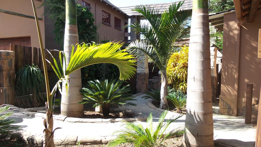 Beyond The Boma Boutique Guesthouse Марлот-Парк Экстерьер фото