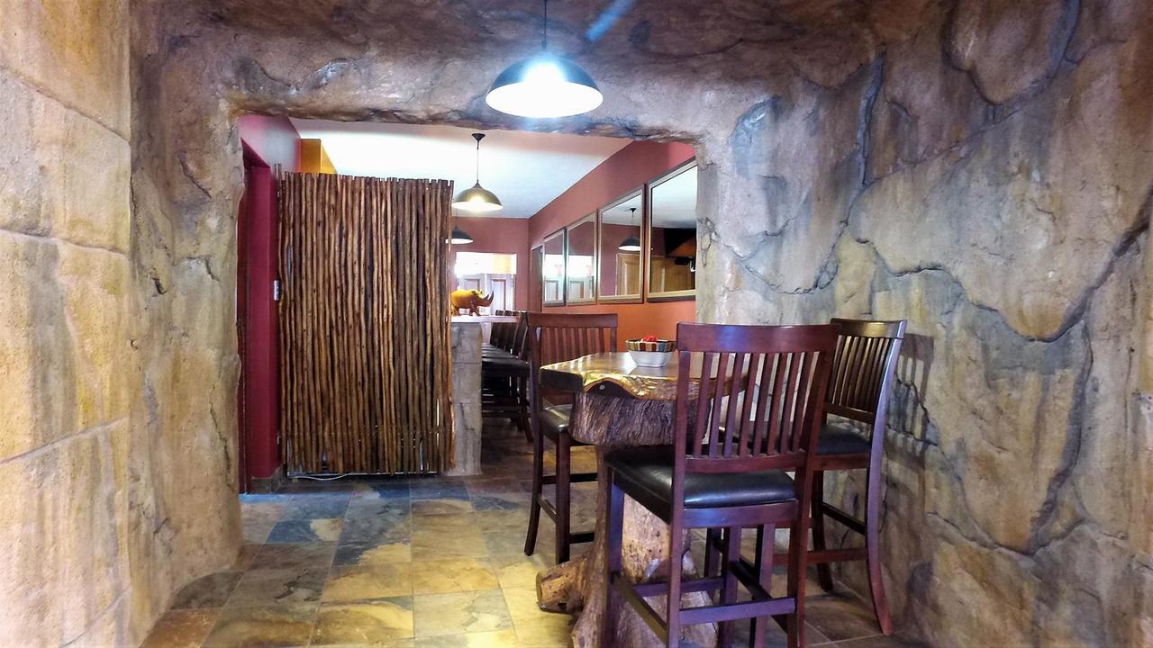 Beyond The Boma Boutique Guesthouse Марлот-Парк Экстерьер фото