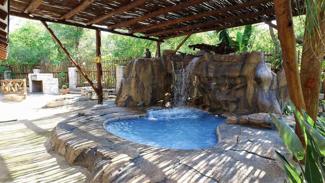 Beyond The Boma Boutique Guesthouse Марлот-Парк Экстерьер фото