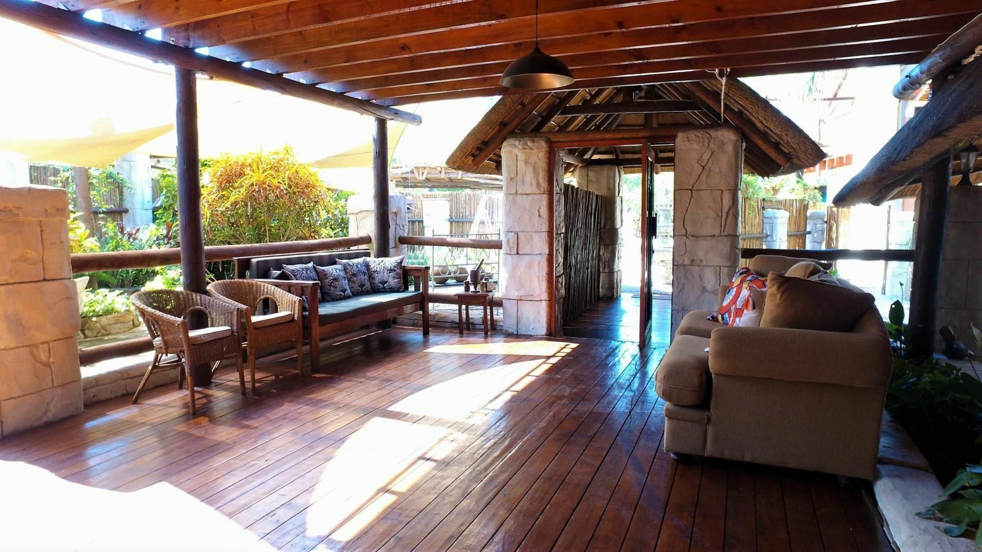 Beyond The Boma Boutique Guesthouse Марлот-Парк Экстерьер фото